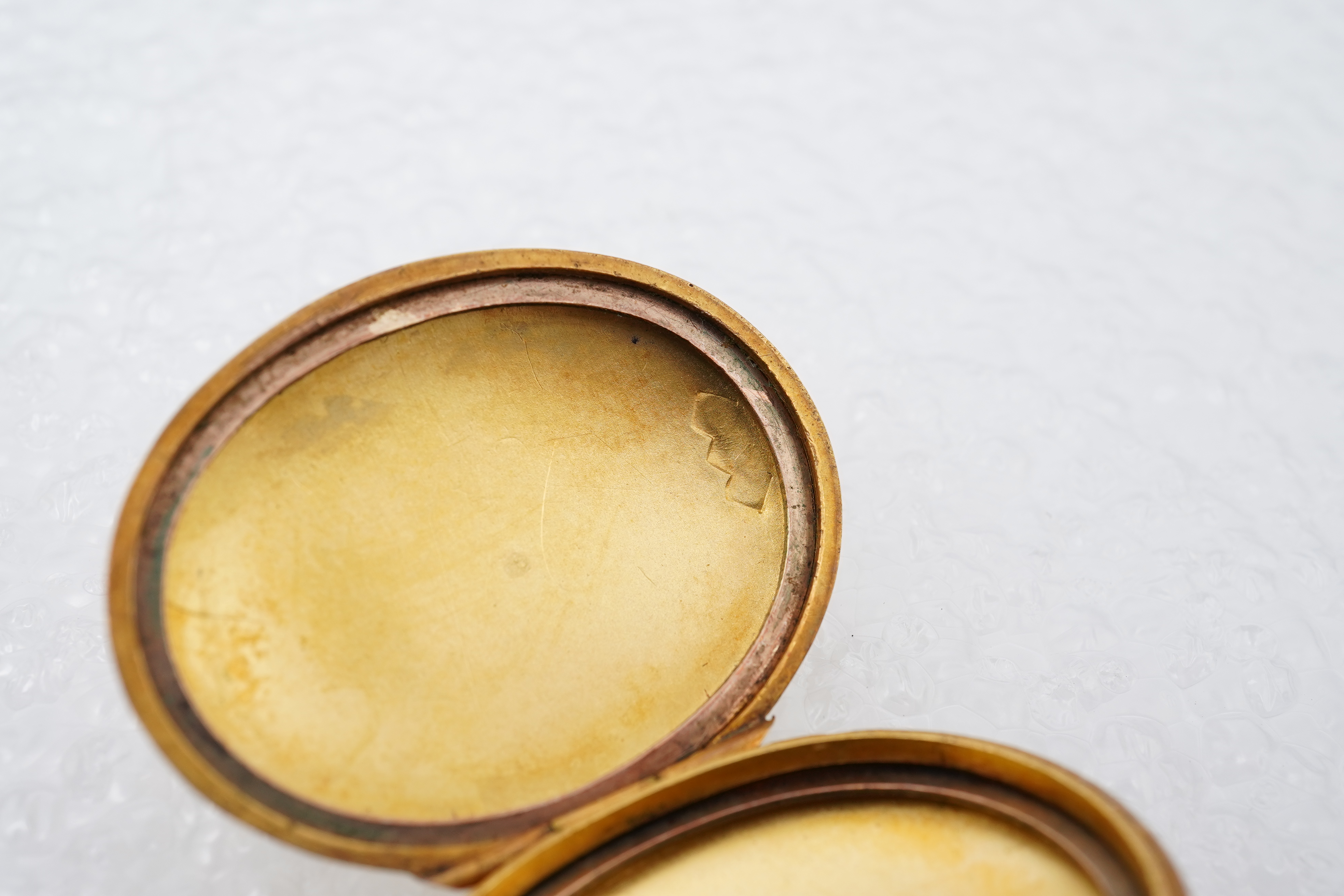 An Edwardian gold locket, early 20th century